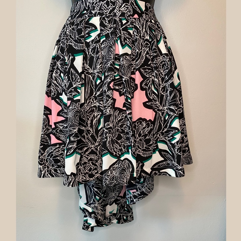 Express Hi-Low Skirt (Size 2)  -F27